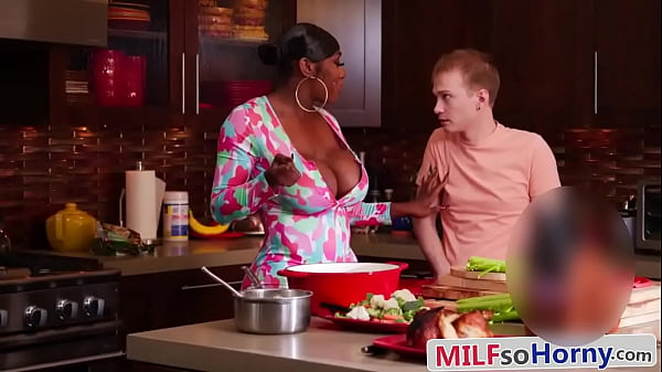 Meeting Girlfriend's Stunning Ebony Stepmom Turns Into Great Fuck