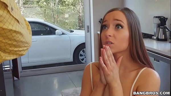 Jessica Lynne Buys Her Step-Father&rsquo;s Silence With Her Pussy