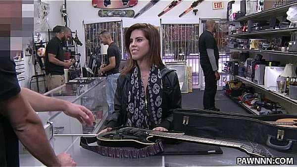 Pawnstar meets a rockstar - XXX Pawn