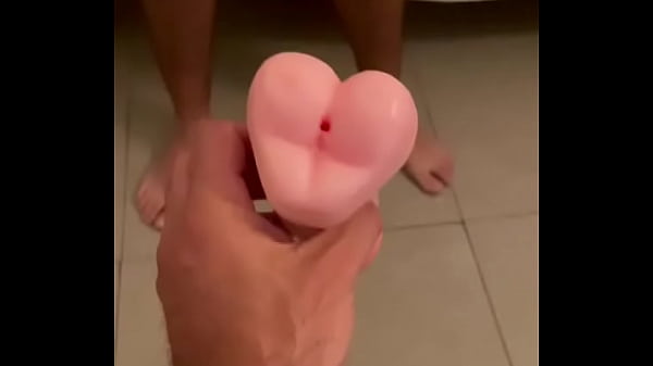 מכשיר אוננות לגבר הגייז בחנות שלנו בתל אביב