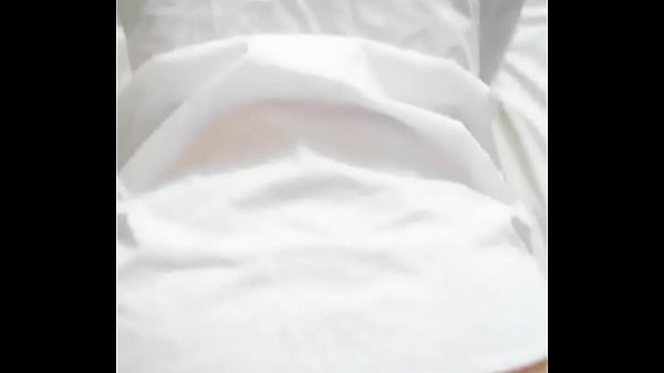 Em g&aacute;i lồn đẹp da trắng