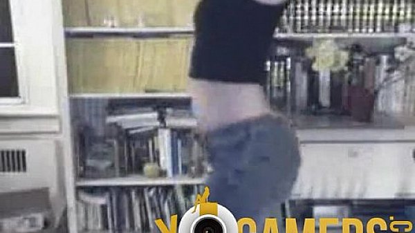 Teen Girl Strip Tease Webcam Flashes Her Tits Porn