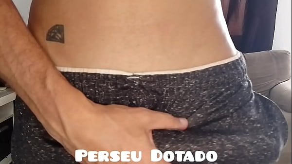 Punheta com tes&atilde;o 