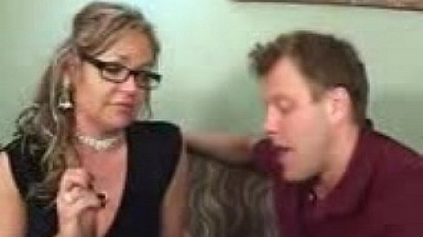 abertinha e o corno so olhando o amigo me fuder - XVIDEOS.CO