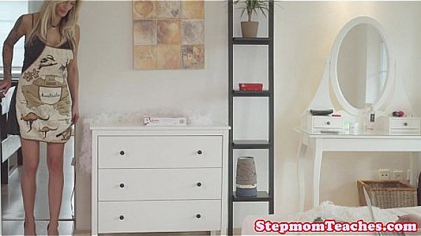 Tattooed stepmom ffm fun with curious teens