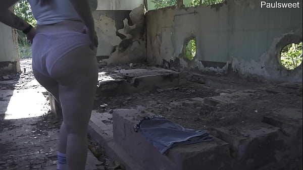 Dancing and Russian pegging in the heat