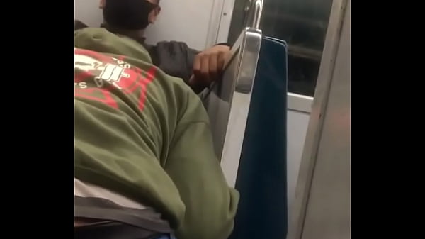Bolad&atilde;o no trem quarentena