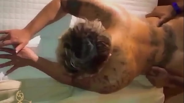 Adoro chupar e depois receber de quatro