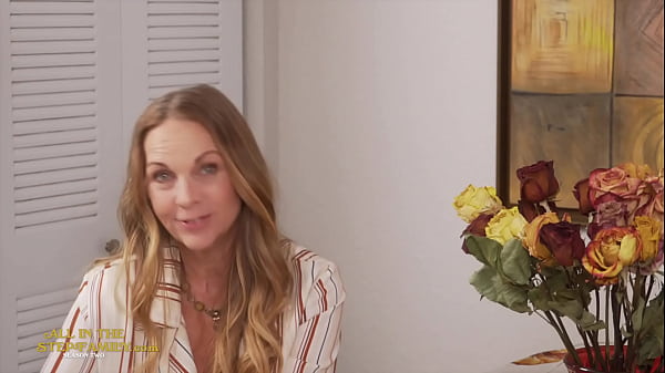 Stuff Your StepMom For Thanksgiving! Kymber Leigh - #AITSF231117