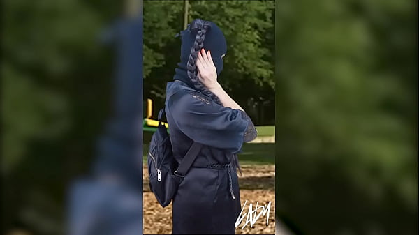 VERY HORNY SHEMALE PLAYING HER PINK DILDO