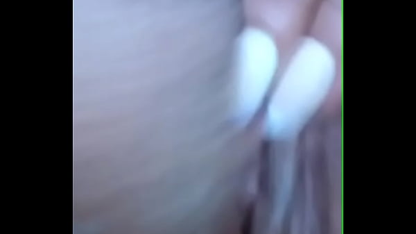 Masturb&aacute;ndome jugando con la Jessi  