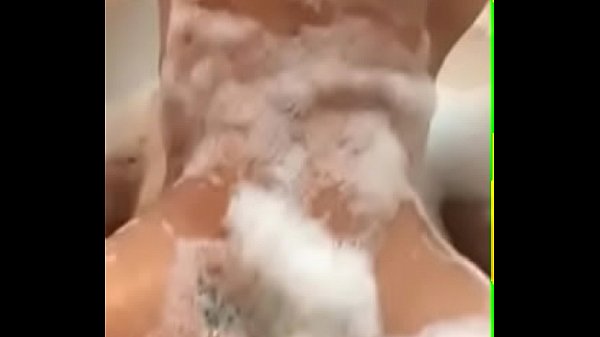 Esposa swinger milf culiando con esposo