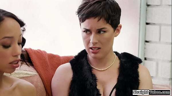 Lesbian Olive Glass convinced her straight ebony friend Alexis Tae to try out women. She slowly inserts her finger inside her pussy while they kiss.  