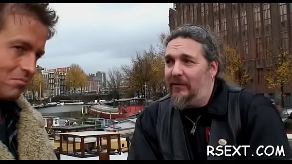 Chunky mature plays with dildo