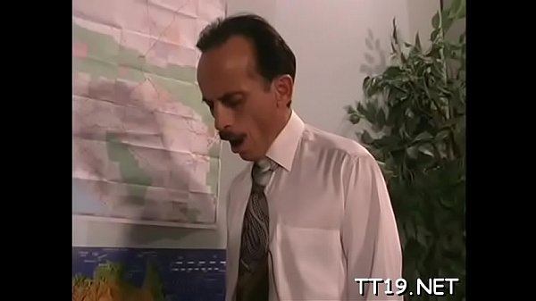 Swingeing Polly delighting buddy with fellatio 