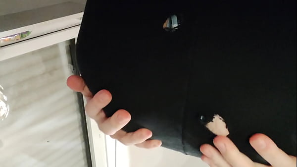 Fess&eacute;e sur mon petit cul 