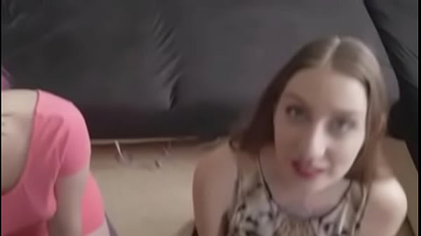 Liz Rainbow sucks cocks with Yuno to fill her eyes with milk  