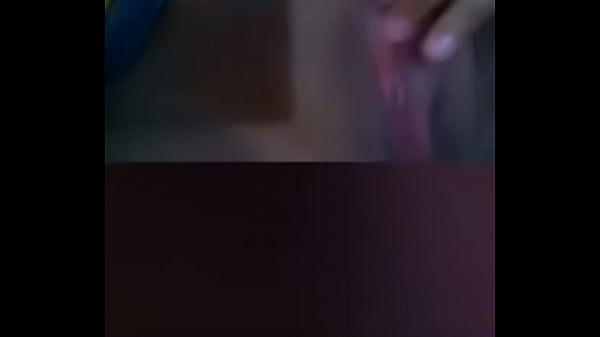 Novinha toda gozada e querendo mais