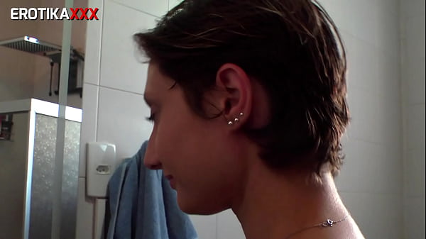 Sadira Hotwife - CUMWALKING - EROTIKAXXX 