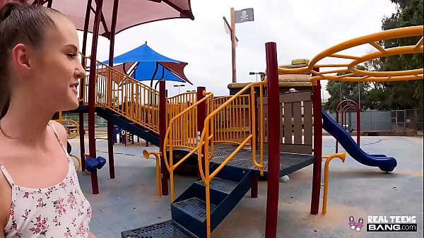 Real Teens - Brunette Teen Gives A Risky Blowjob In Public 