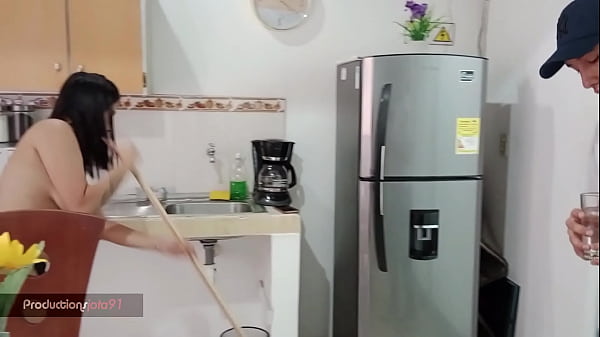 complaciendo al obrero que repara mi casa parte 1