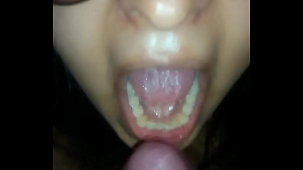 Mi novia tragando leche