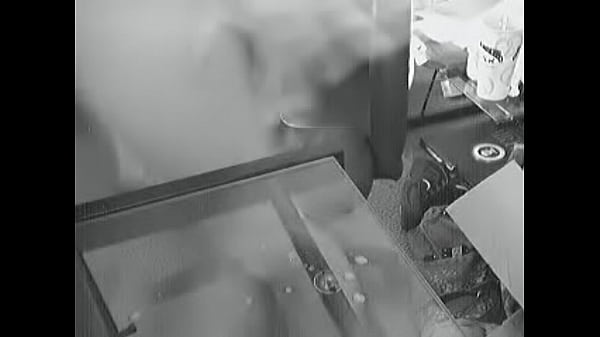 Watching my straight friend cum on my desk  