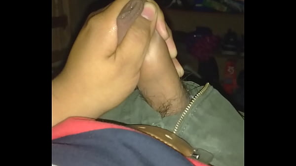 Mi verga dura y caliente y jugosa lechuda