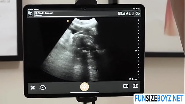 Doctor Legrand Wolf got visitor Twink Noah White for his ultrasound session.First,Legrand licks his ass first to makes it wet 