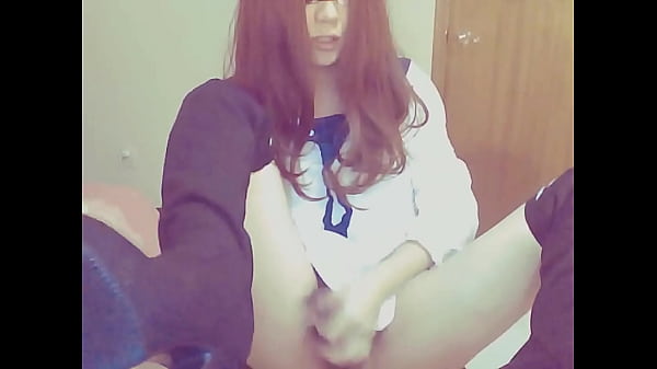 Alicexiao shemale webcam student with black boots and black socks