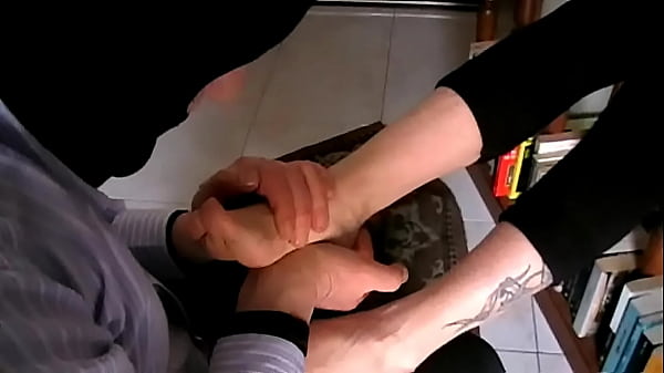 Fetish Obsession for Dominant Female Feet 