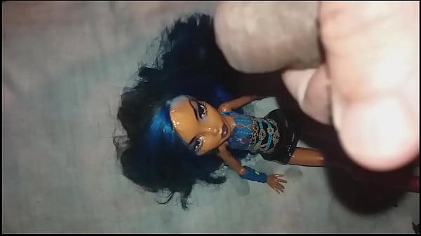 Corridas en la cara de mis juguetes 