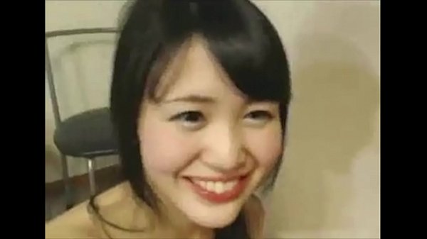 g&aacute;i xinh liếm lồn