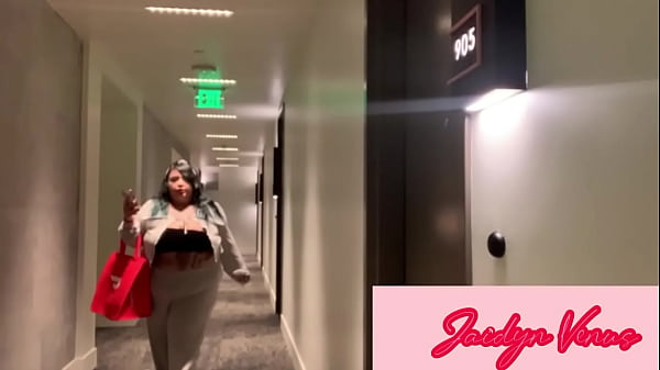 BBW Jaidyn Venus Fucks Up Ssbbw Hunter&rsquo;s Delivery Order and Has To Pay An Ultimate Price of Emptying His Huge Cock Bareback