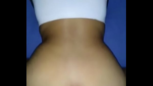 Empinada recibiendo verga