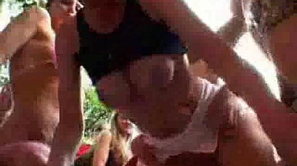 Train Fuck and a Street Techno Party  