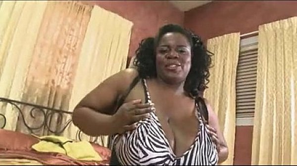 1872614 black milf dildoing and presenting her huge boobs