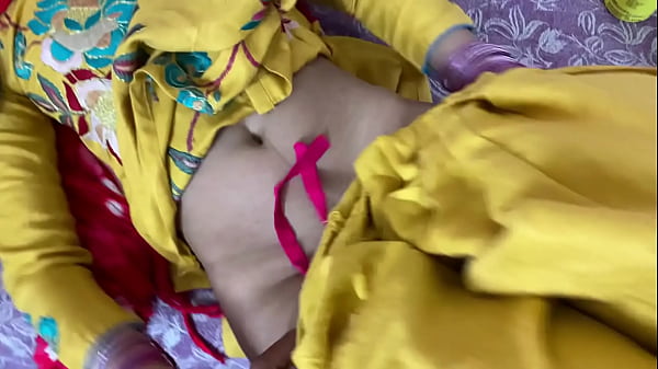 Sisterinlaw took off all her clothes after seeing the penis