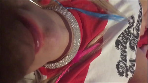 Cosplay Harley Quinn slut blowjob and swallowling