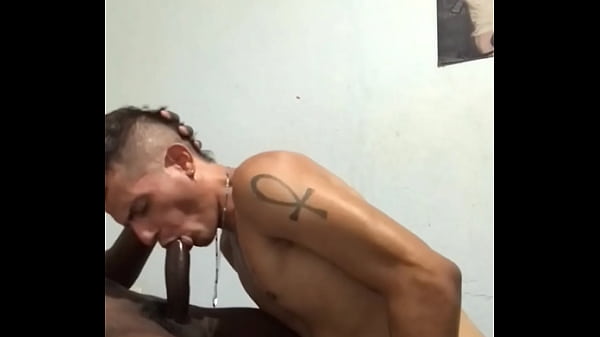 Menino que conversava terminou com o namorado e j&aacute; veio me botar pra mamar gostoso - PR&Eacute;VIA