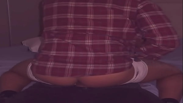 El pastor d emi iglesia me deja probar su verga soy su segidor favorito 