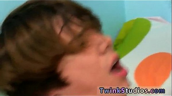 Young gay sex boys jerk tube Kyler Moss and Nick Duvall get into some 