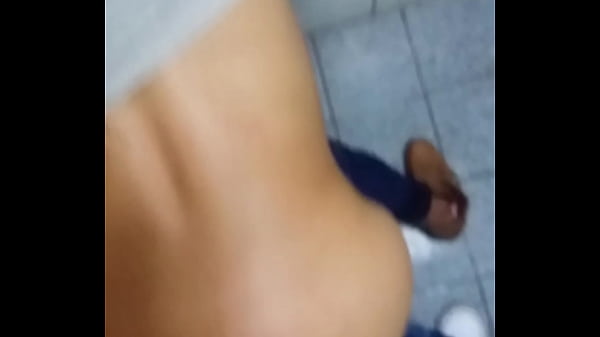 PRIMA b. FOLLADA EN REUNION FAMILIAR