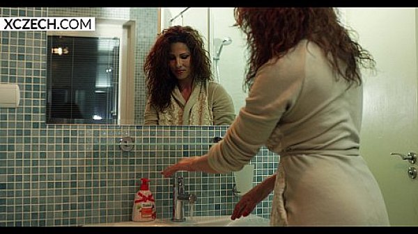 Reina Pornero - MILF in Shower - XCZECH.com