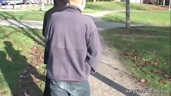 Cute face blond twinkie Drew gives gay porno