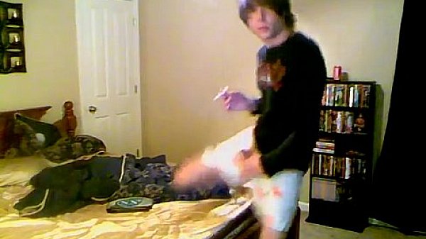 Trace comes home from the club all by himself and figures wanking on  