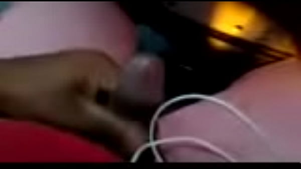 Punheta no bus&atilde;o