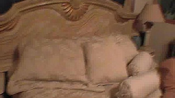 Elizabeth & The Camera Man Suck the Crew