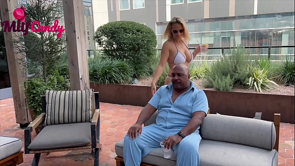 Hotwife Sadie Rose Cheats on Vacation with MrFlourish 