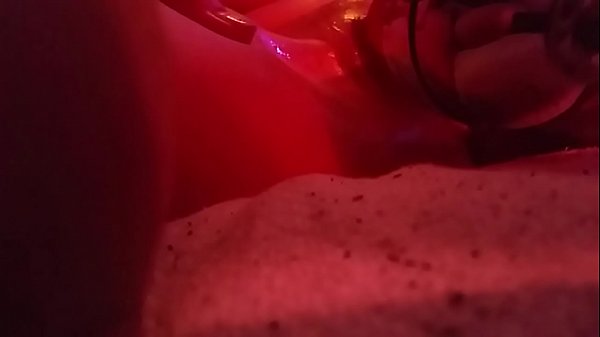 Amateur MILF gets toyed to big finish